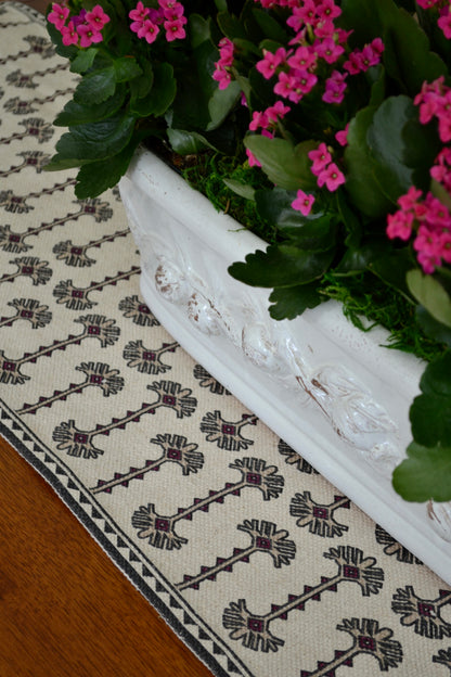 TALIA Table Runner