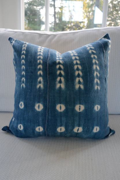 Mudcloth pillow cover, blue pillow cover, hand dyed pillow cover, blue and white pillow, boho pillow cover, home decor, full view